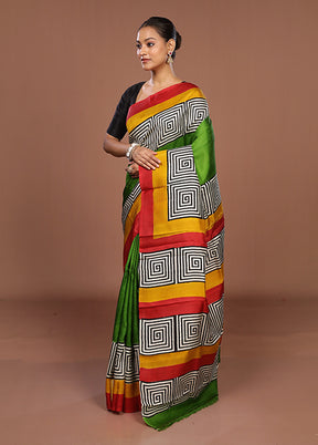Green Printed Pure Silk Saree Without Blouse Piece