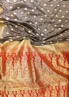 Grey Tanchoi Silk Saree With Blouse Piece