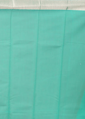 Green Cotton Saree With Blouse Piece