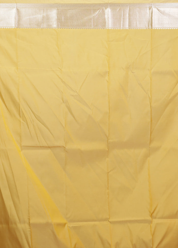 Yellow Kanjivaram Silk Saree With Blouse Piece