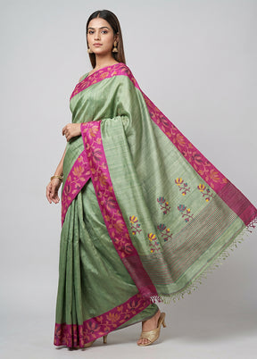 Green Handloom Matka Pure Silk Saree With Blouse Piece