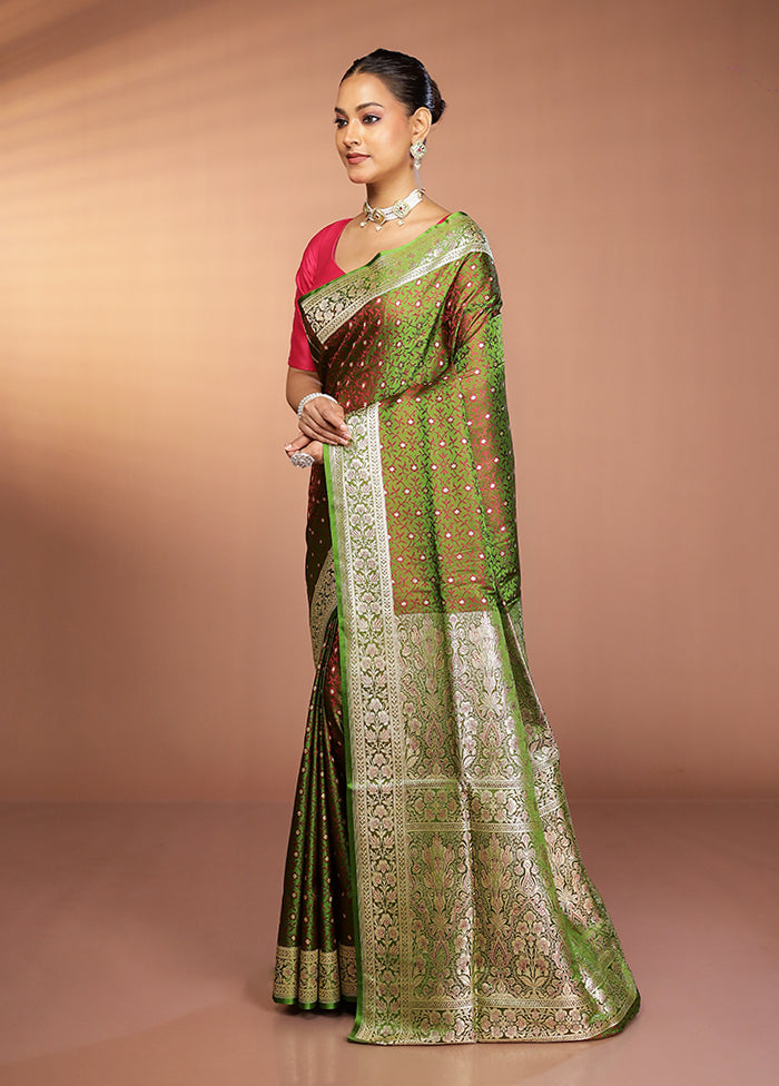 Green Handloom Tanchoi Pure Silk Saree With Blouse Piece