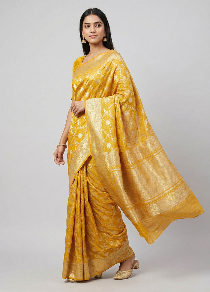 Yellow Uppada Silk Saree With Blouse Piece