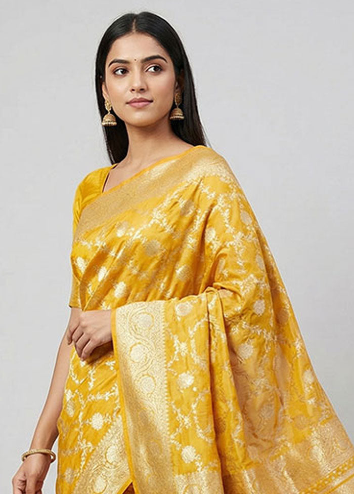 Yellow Uppada Silk Saree With Blouse Piece