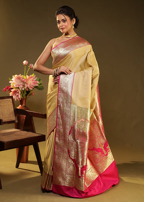 Pink Banarasi Silk Saree With Blouse Piece
