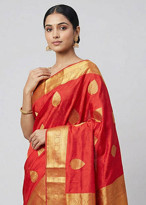 Red Handloom Kanchipuram Pure Silk Saree With Blouse Piece