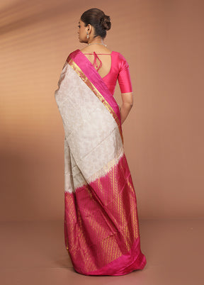 Cream Kanjivaram Silk Saree With Blouse Piece