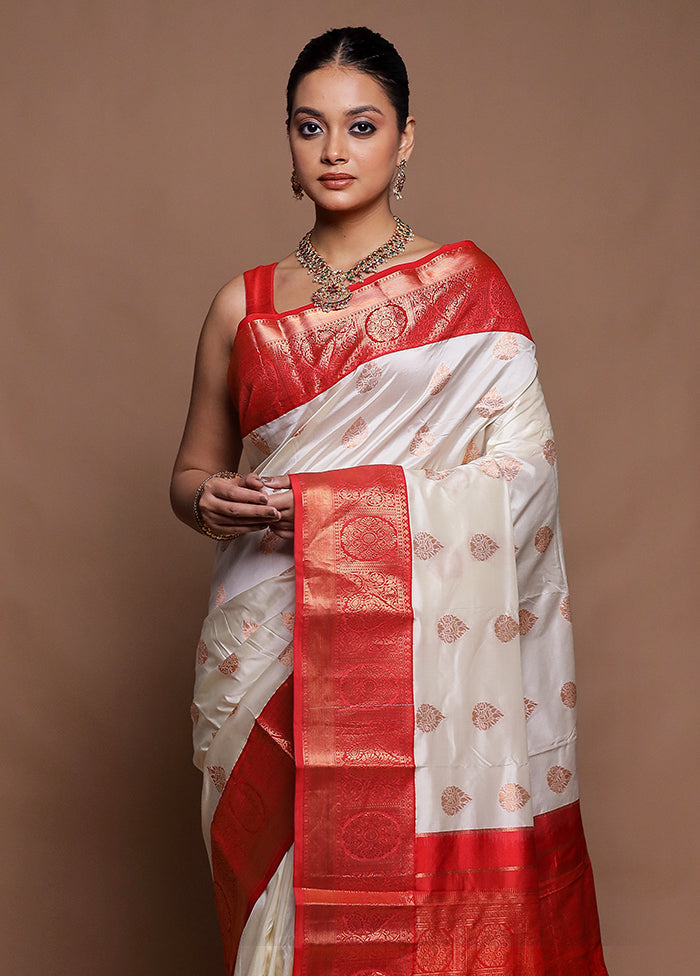 Cream Handloom Kanjivaram Pure Silk Saree With Blouse Piece