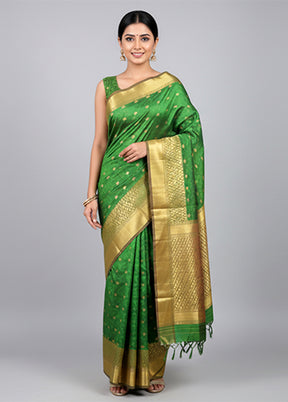 Green Handloom Kanjivaram Pure Silk Saree With Blouse Piece