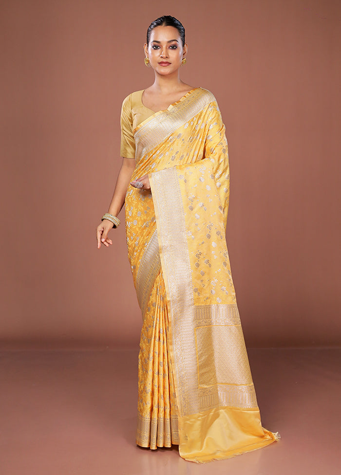 Yellow Tanchoi Silk Saree With Blouse Piece