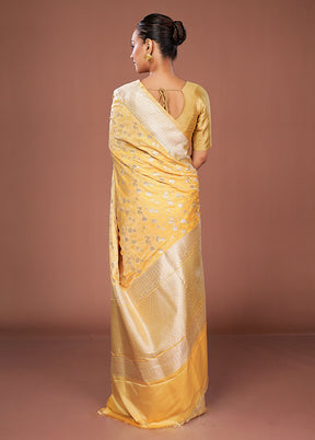 Yellow Tanchoi Silk Saree With Blouse Piece