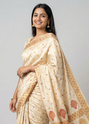 Cream Handloom Assam Pure Silk Saree With Blouse Piece