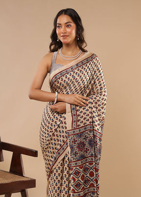 Cream Printed Pure Silk Saree With Blouse Piece