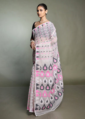 White Tant Jamdani Saree Without Blouse Piece