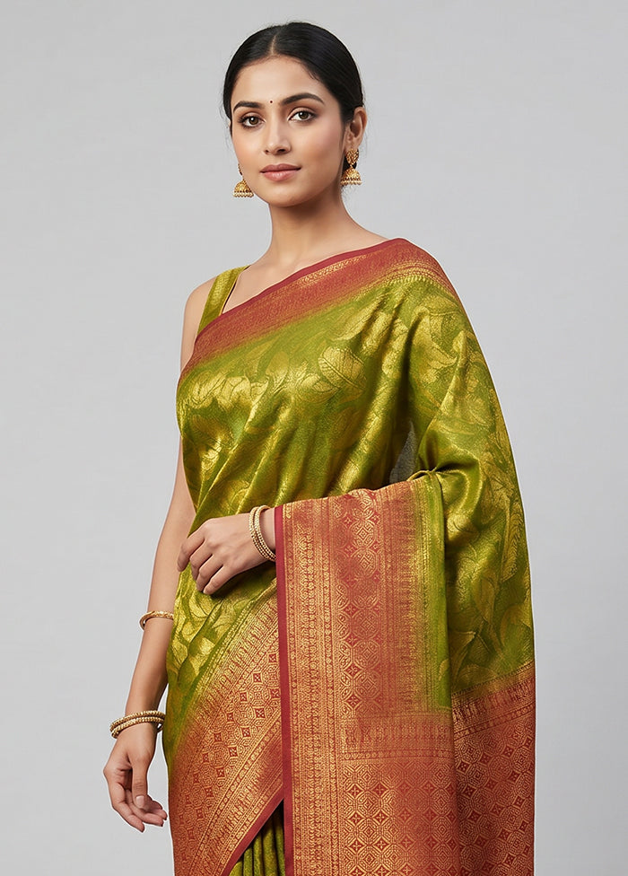 Green Dupion Silk Saree With Blouse Piece