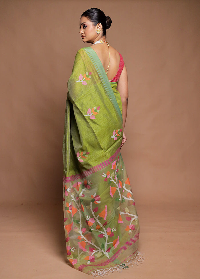 Green Handloom Matka Pure Silk Saree With Blouse Piece