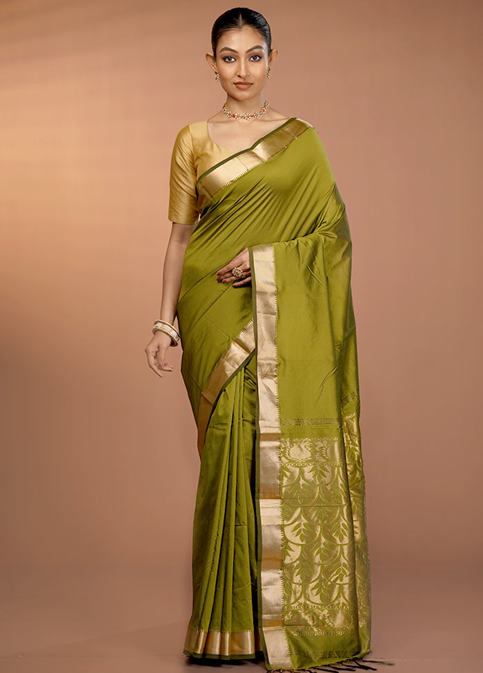 Green Kanjivaram Silk Saree With Blouse Piece