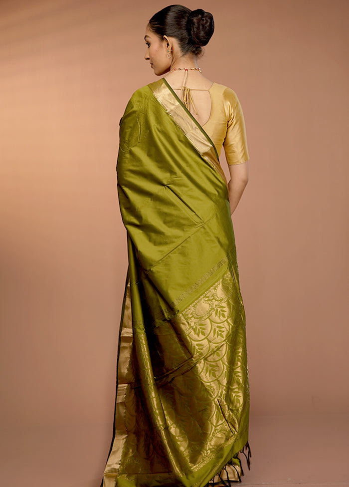 Green Kanjivaram Silk Saree With Blouse Piece