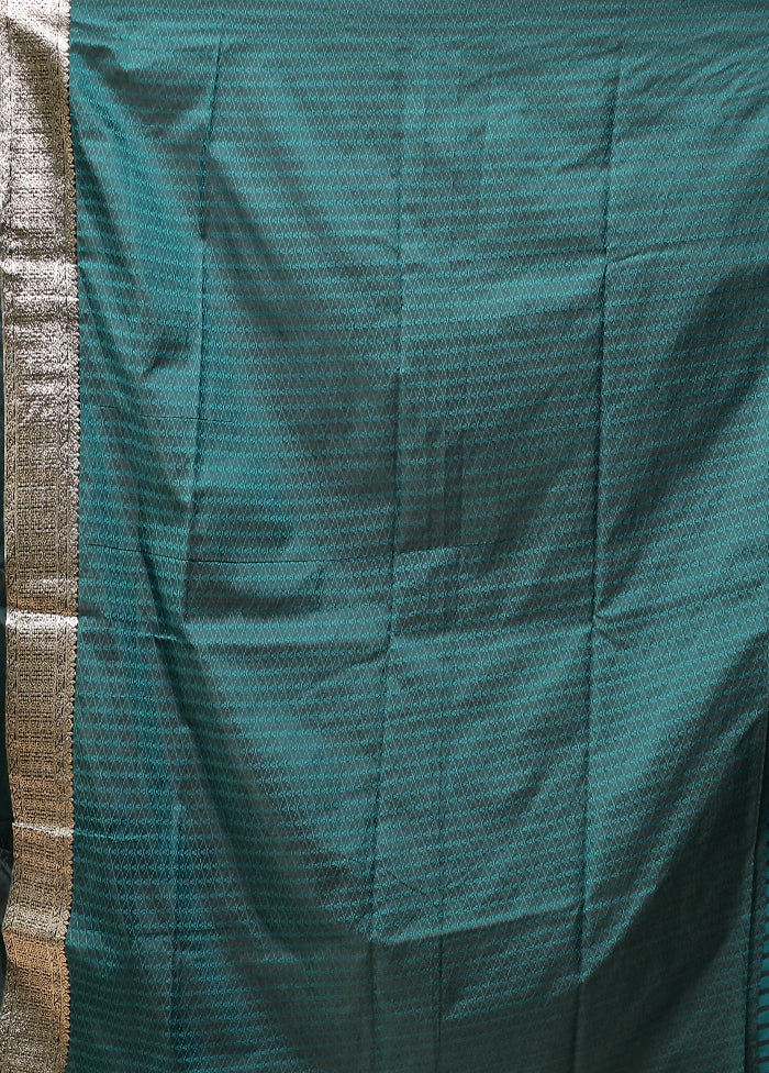 Green Dupion Silk Saree With Blouse Piece