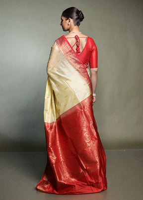 Cream Handloom Kanjivaram Pure Silk Saree With Blouse Piece