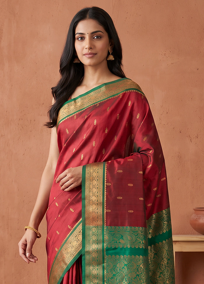 White Handloom Kanjivaram Pure Silk Saree With Blouse Piece