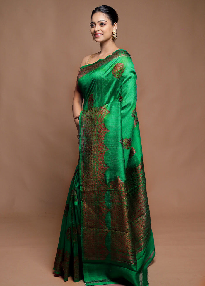 Green Handloom Tussar Pure Silk Saree With Blouse Piece