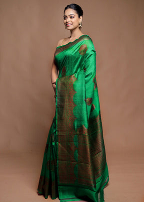 Green Handloom Tussar Pure Silk Saree With Blouse Piece