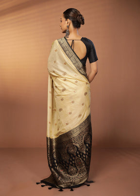 Cream Dupion Silk Saree With Blouse Piece