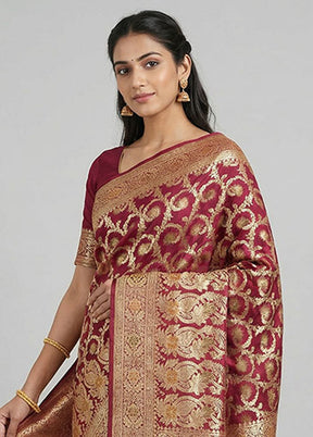Maroon Handloom Banarasi Pure Silk Saree With Blouse Piece
