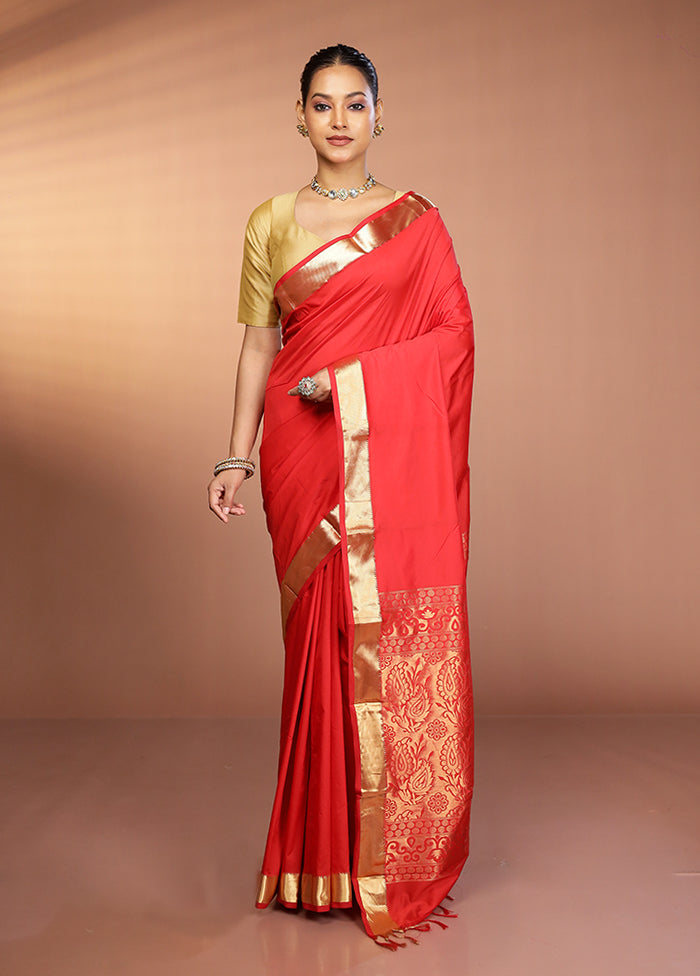 Red Kanjivaram Silk Saree With Blouse Piece