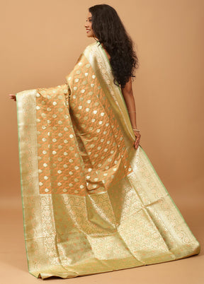 Cream Tanchoi Silk Saree With Blouse Piece