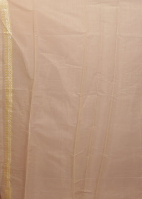 Cream Pure Cotton Saree With Blouse Piece