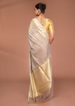Grey Pure Cotton Saree With Blouse Piece
