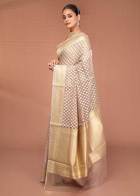 Grey Pure Cotton Saree With Blouse Piece