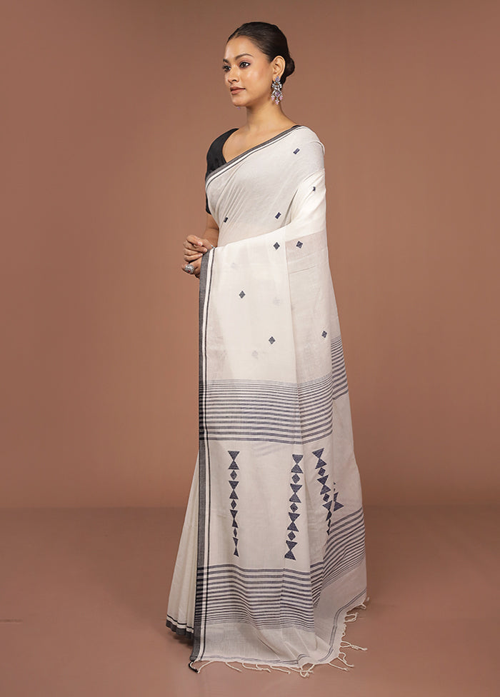 White Khadi Cotton Saree With Blouse Piece