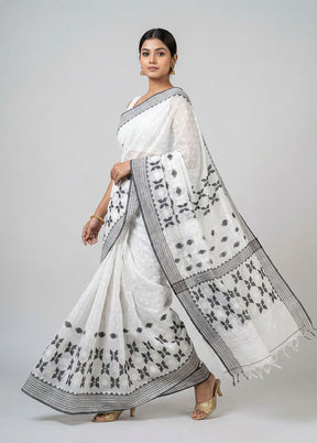 White Jamdani Cotton Saree Without Blouse Piece