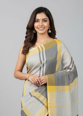 Grey Khadi Cotton Saree With Blouse Piece