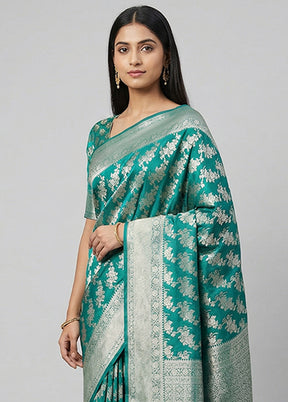 Blue Uppada Silk Saree With Blouse Piece