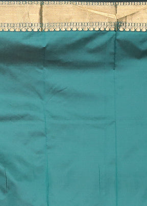 Green Kanjivaram Silk Saree With Blouse Piece