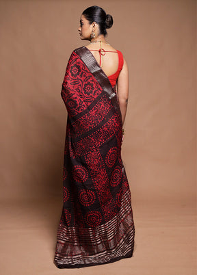 Red Printed Silk Saree Without Blouse Piece