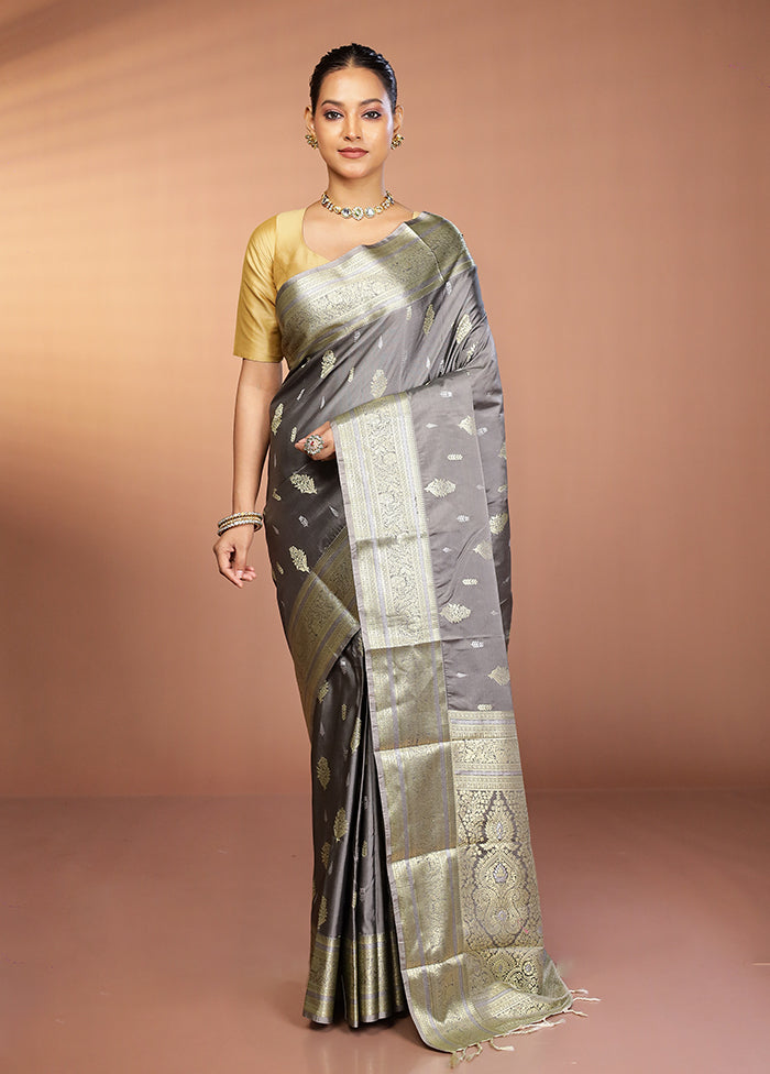 Multicolor Kanjivaram Silk Saree With Blouse Piece