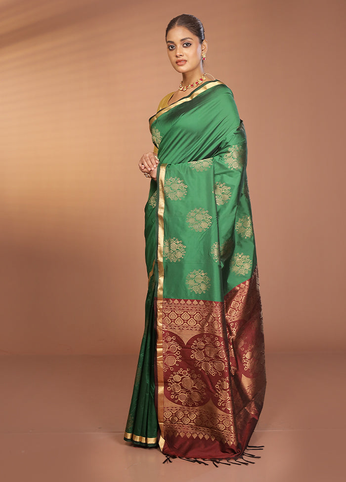 Green Kanjivaram Silk Saree With Blouse Piece