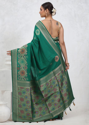 Green Dupion Silk Saree With Blouse Piece - Indian Silk House Agencies