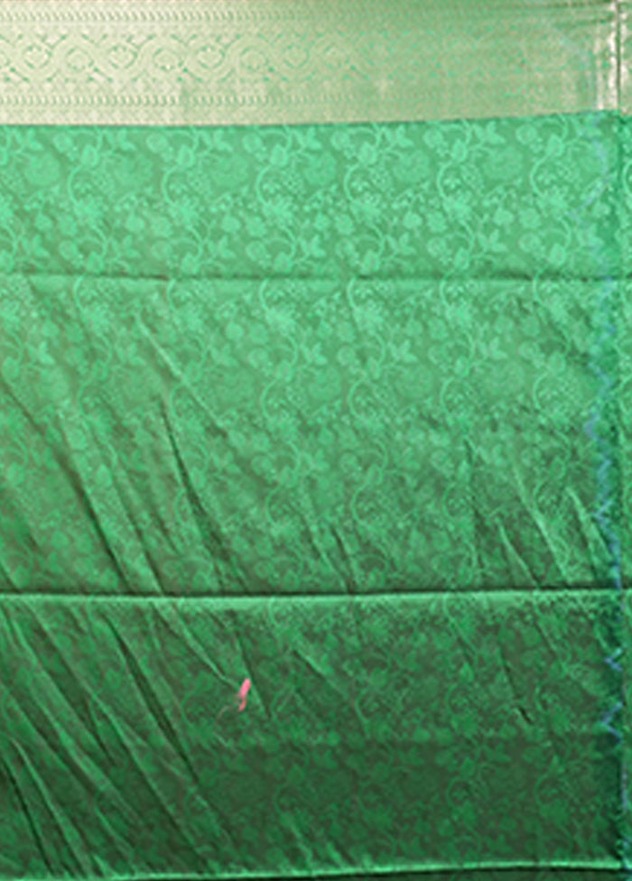 Green Kanjivaram Silk Saree With Blouse Piece