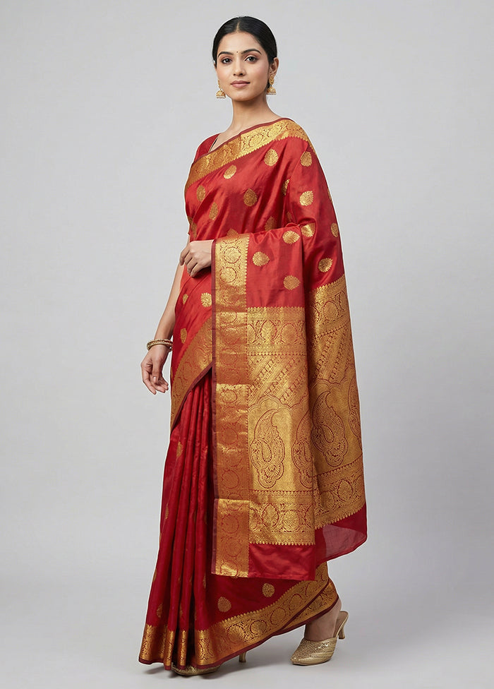 Maroon Handloom Kanjivaram Pure Silk Saree With Blouse Piece