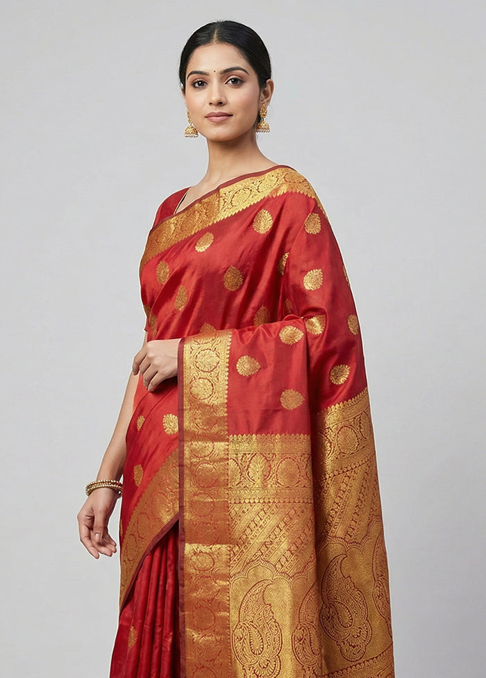 Maroon Handloom Kanjivaram Pure Silk Saree With Blouse Piece