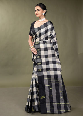 Black Kanjivaram Silk Saree With Blouse Piece