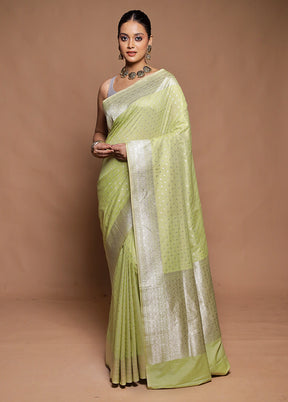 Green Uppada Silk Saree With Blouse Piece