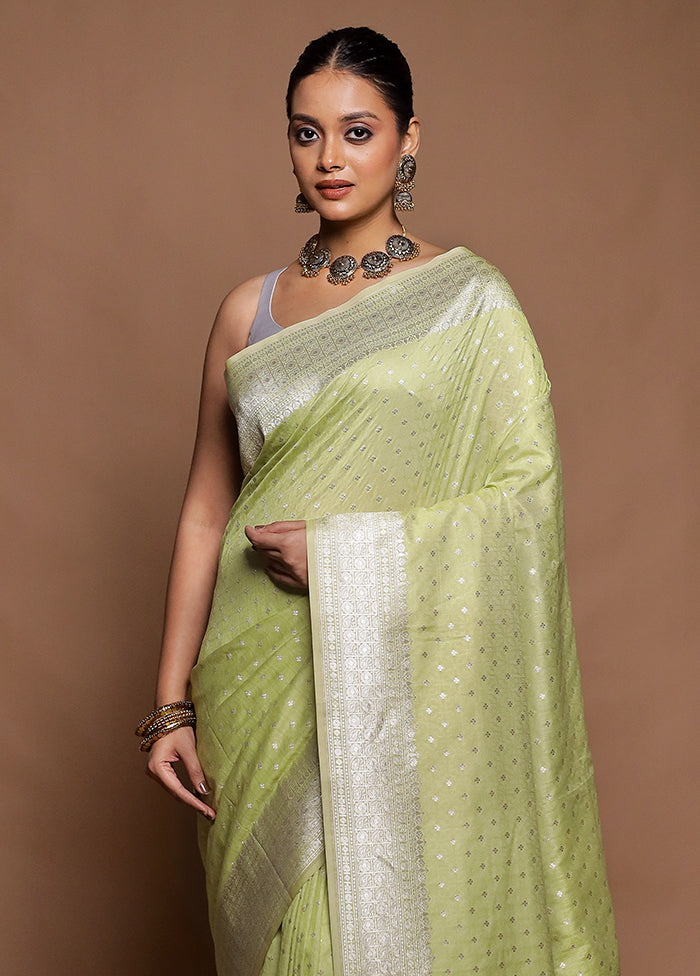 Green Uppada Silk Saree With Blouse Piece