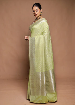 Green Uppada Silk Saree With Blouse Piece